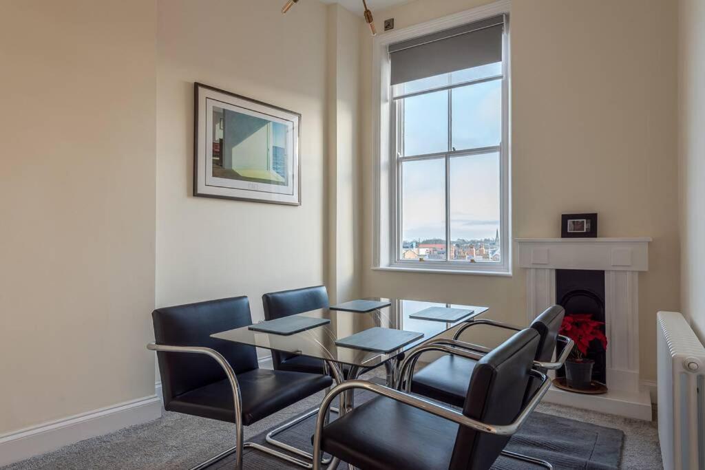 Luxury Apartment Rowntree House Across From The Shambles 约克 外观 照片
